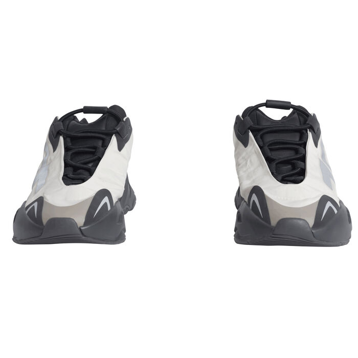 Adidas Yeezy Boost 700 MNVN - Bone