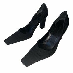 Givenchy Black Logo Print Pumps