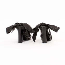 Yves Saint Laurent Leather Tie Detail Heels