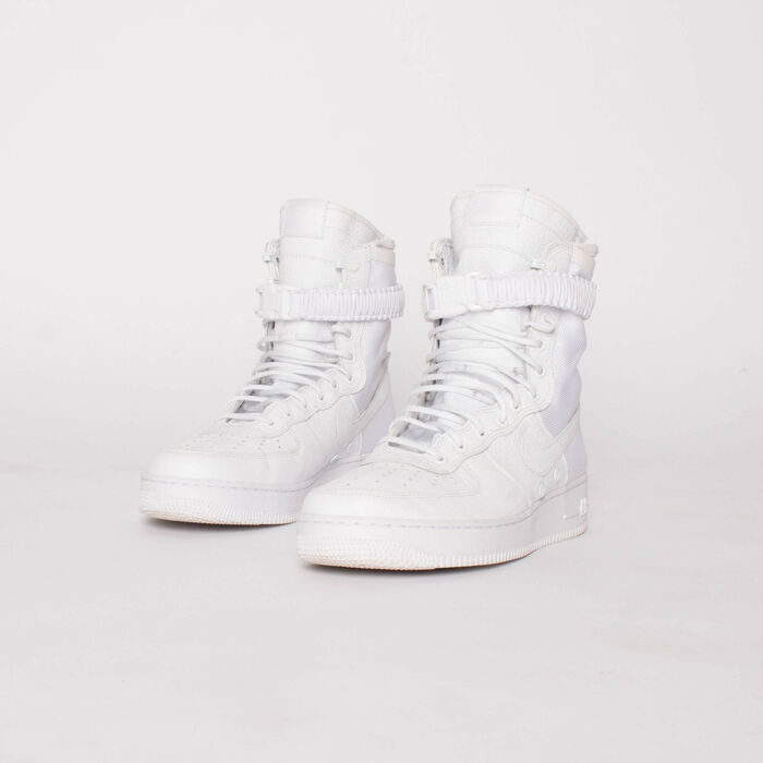 Nike SF Air Force 1 Sneakers in Triple White