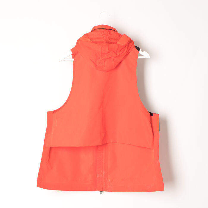 nikelab vest