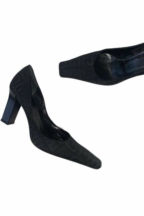 Givenchy Black Logo Print Pumps