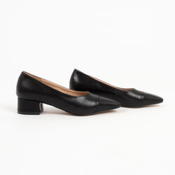 Design by Maryam Black Kitten Heels