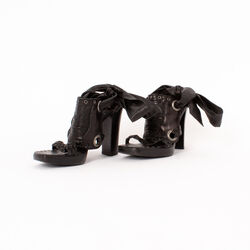Yves Saint Laurent Leather Tie Detail Heels