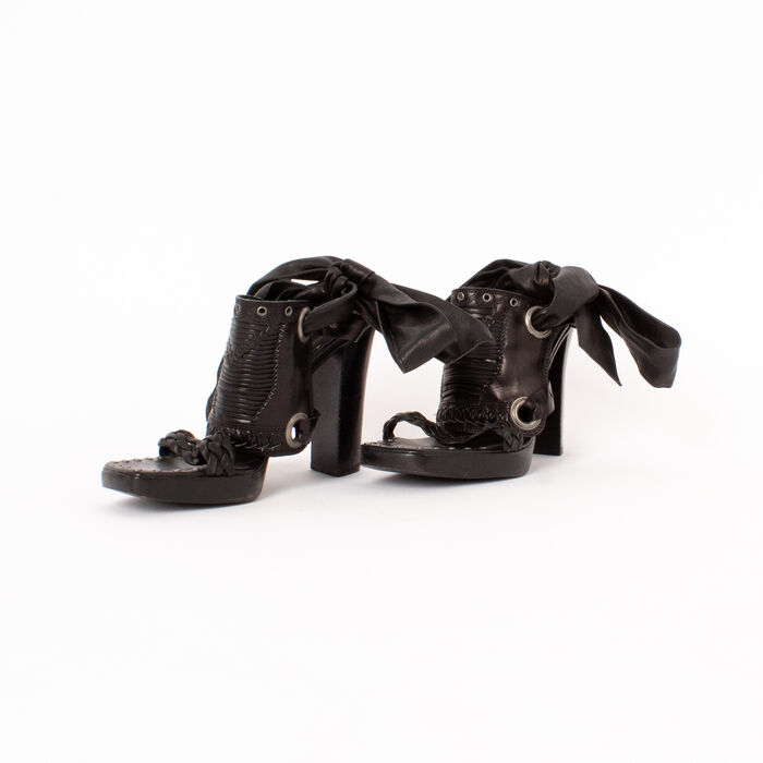 Yves Saint Laurent Leather Tie Detail Heels