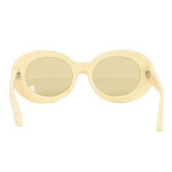 Diminish Oval Sunglasses in Yellow