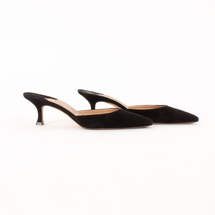 Manolo Blahnik Carolyne Backless Mules