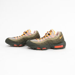 Nike Air Max 95 in Neutral Olive