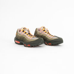 Nike Air Max 95 in Neutral Olive