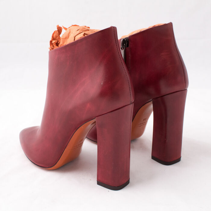 Santoni Pointed Leather Ankle Boot