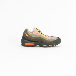 Nike Air Max 95 in Neutral Olive