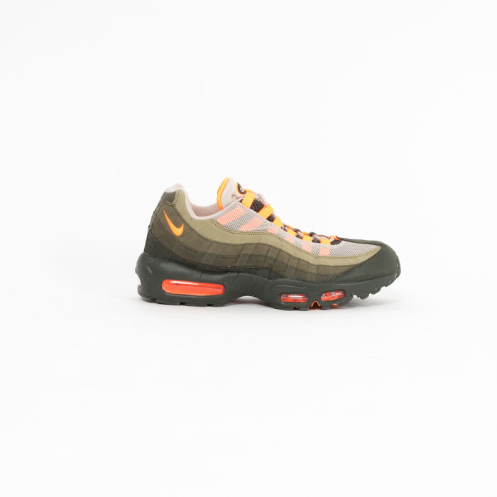 Nike Air Max 95 in Neutral Olive