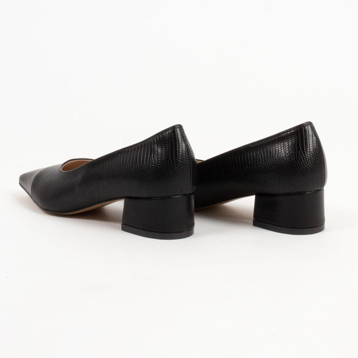 Design by Maryam Black Kitten Heels