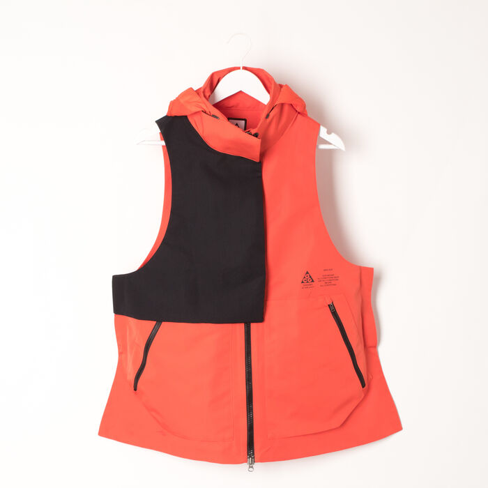 nikelab vest