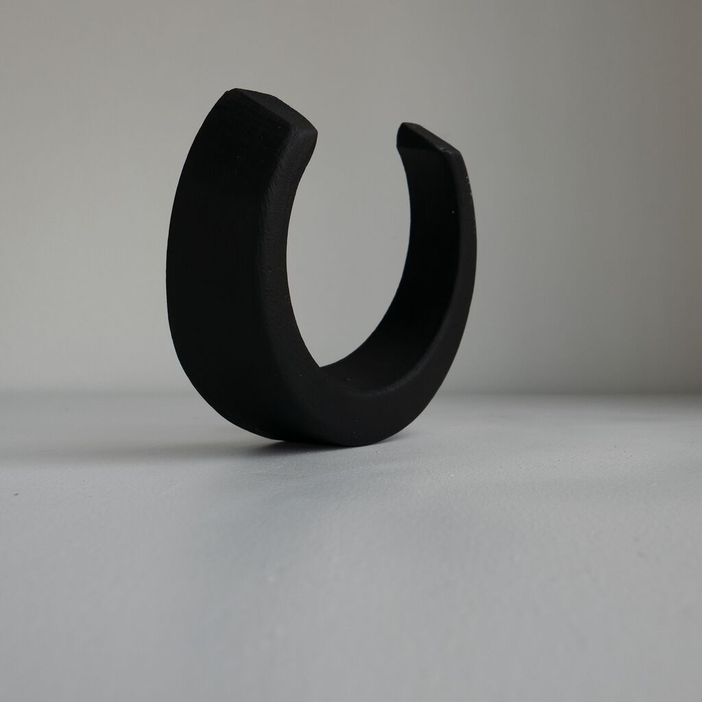 Putting Goal - Black Concrete