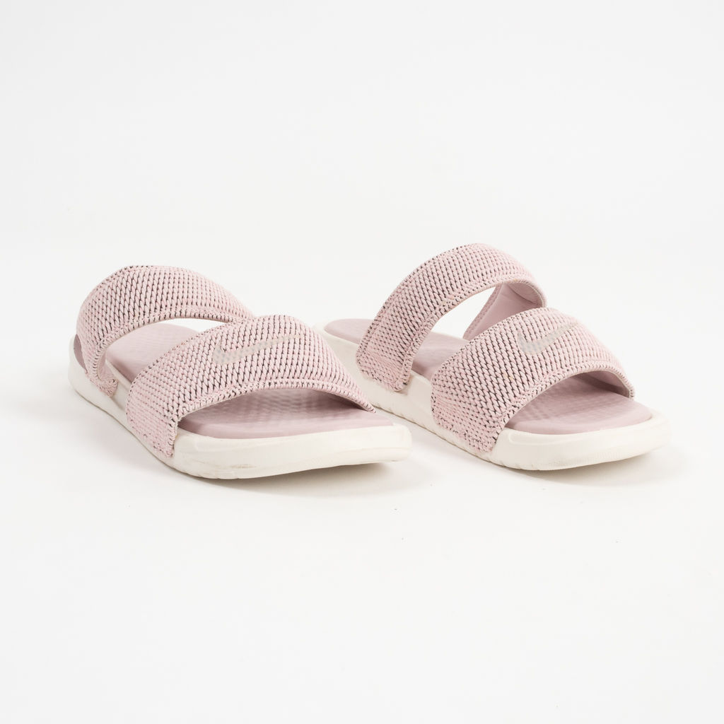 nike benassi double strap