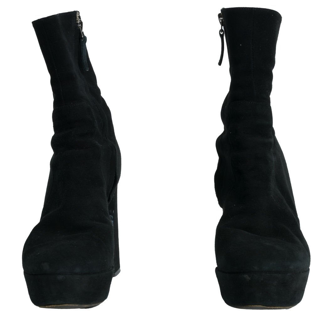 Vero Cuoio Suede Ankle Boots